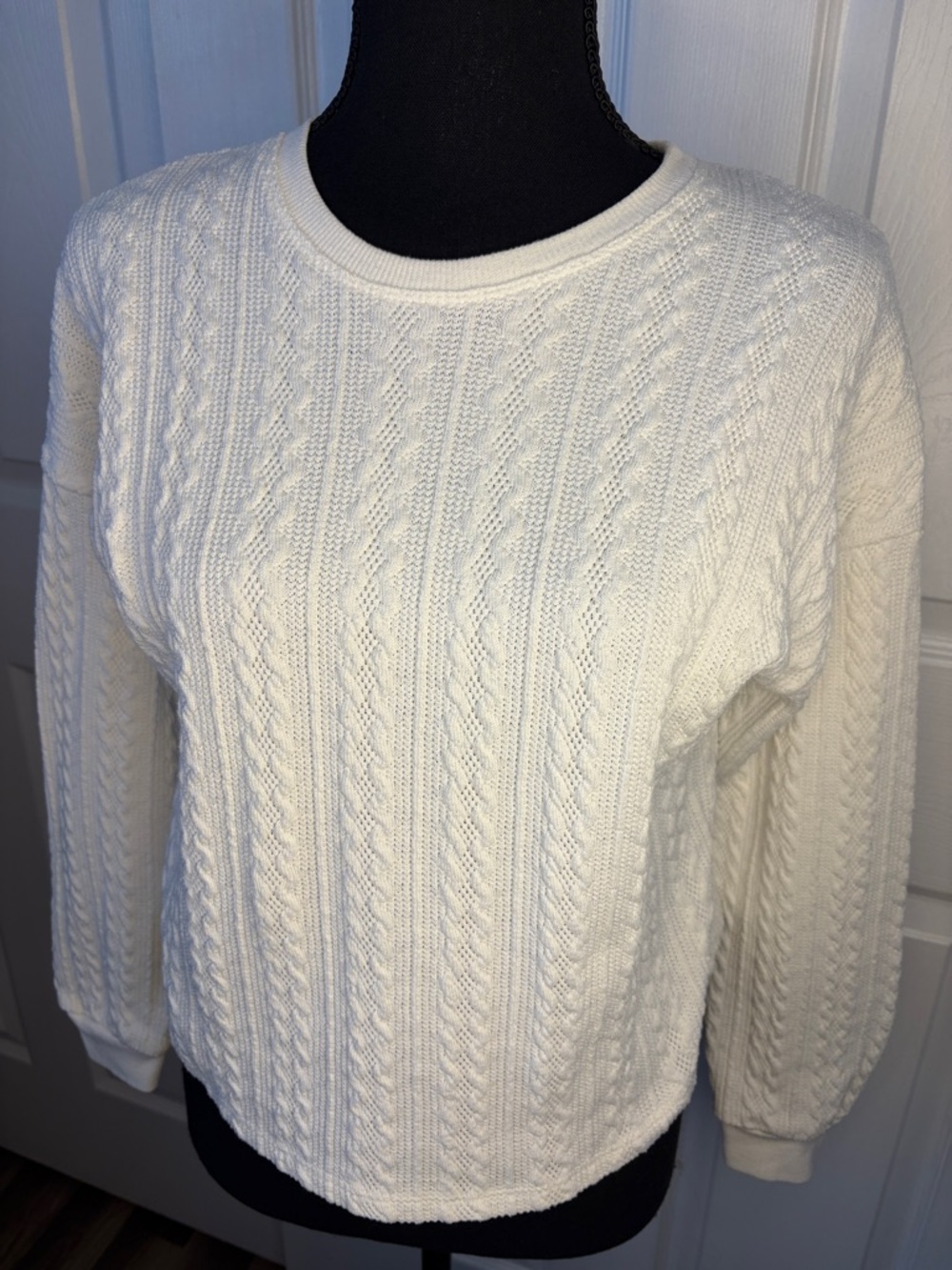 URBAN Romantics White Boating Cable Knit Pullover Sweater size medium